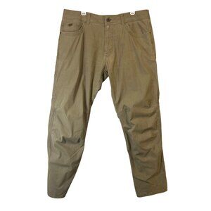 Kuhl Mens Khaki Pants With Pockets Durable Outdoor Wear Size 34x32 Cotton Blend